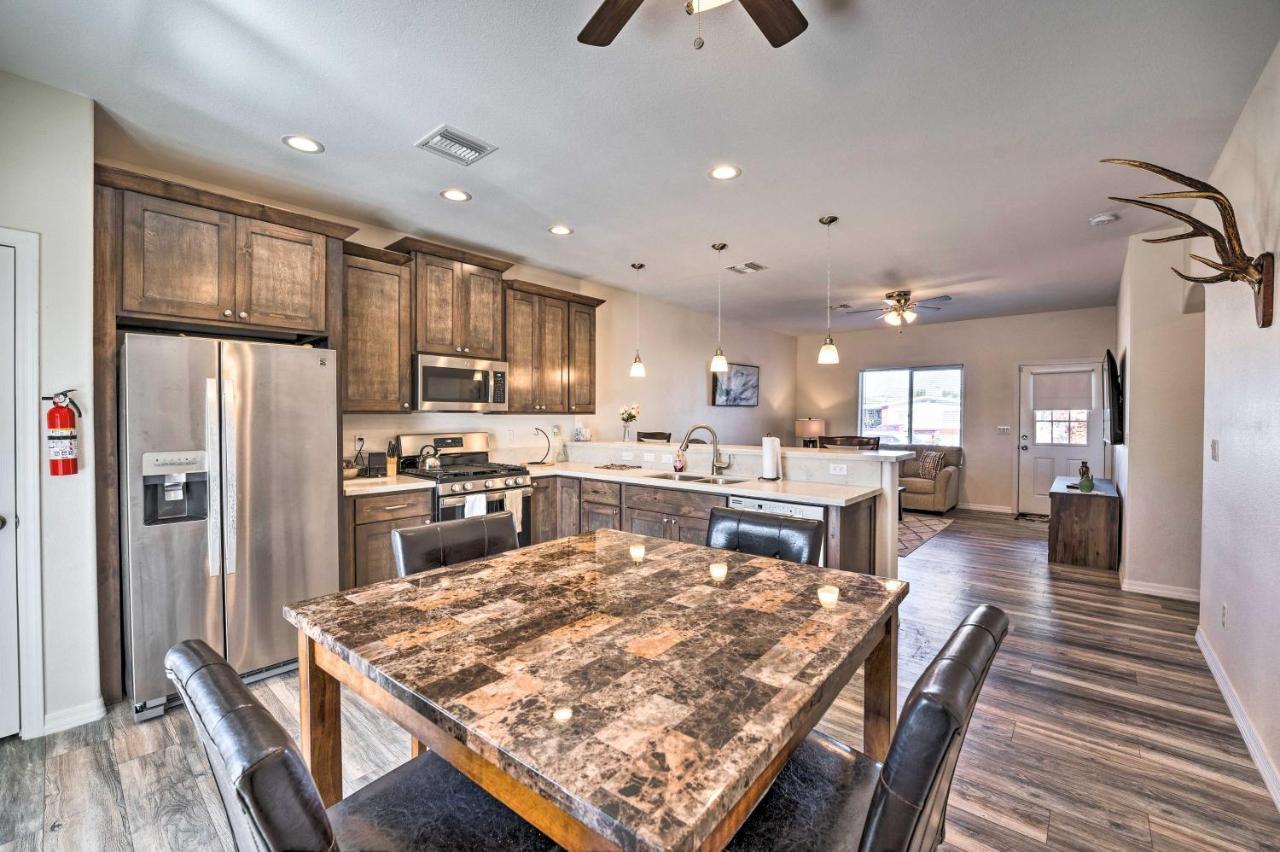 Pet-Friendly Retreat - 1 Block To Colorado River! Bullhead City Εξωτερικό φωτογραφία