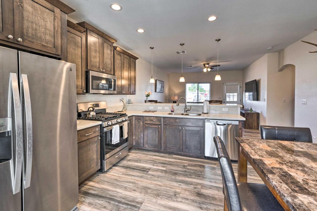 Pet-Friendly Retreat - 1 Block To Colorado River! Bullhead City Εξωτερικό φωτογραφία